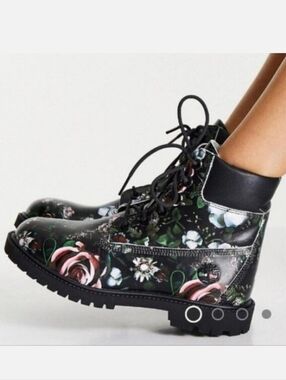 Timberland Waterproof Boots‎ Floral Size 9.5 New